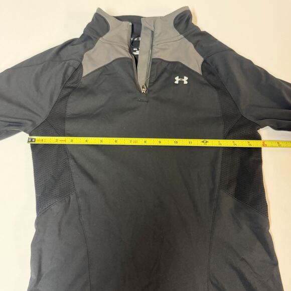 Under Armour Women’s Cold Gear Fitted Quarter Zip Pullover. Black. Size MD - Picture 13 of 15